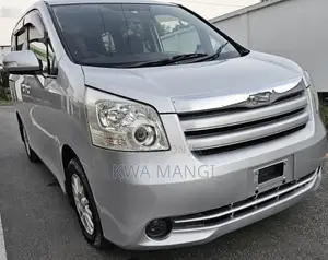 Toyota Noah 2008 Silver