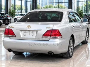 Toyota Crown 2004 Silver