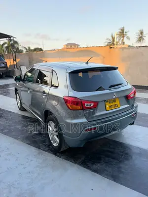 Mitsubishi RVR 2010 Silver