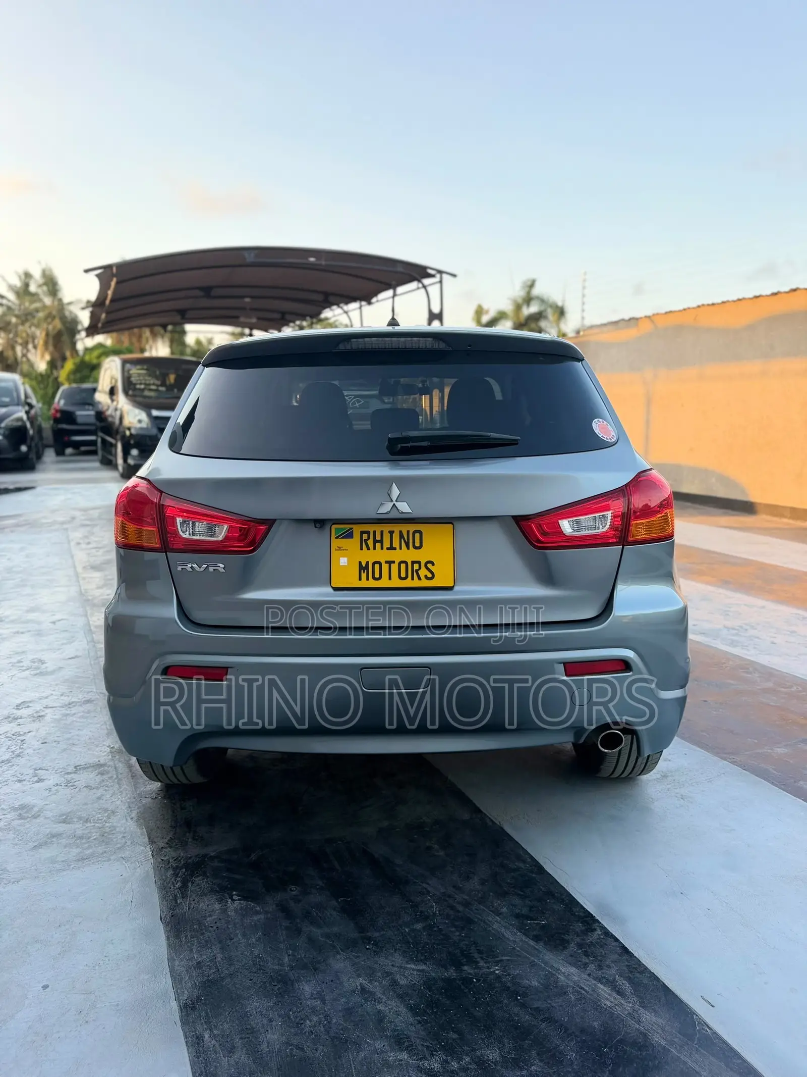 Mitsubishi RVR 2010 Silver