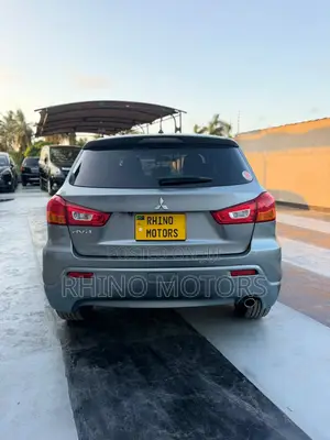 Mitsubishi RVR 2010 Silver