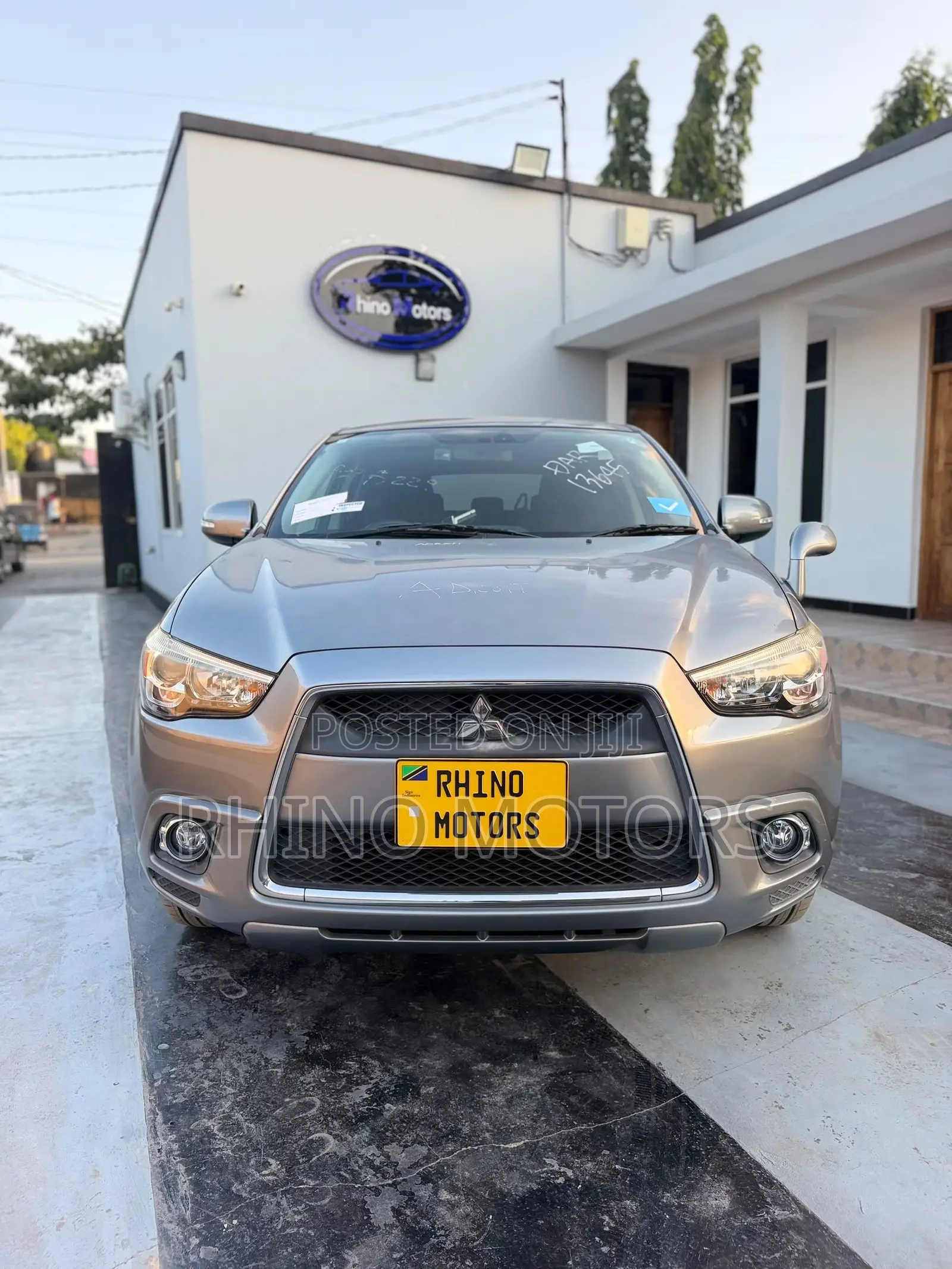 Mitsubishi RVR 2010 Silver
