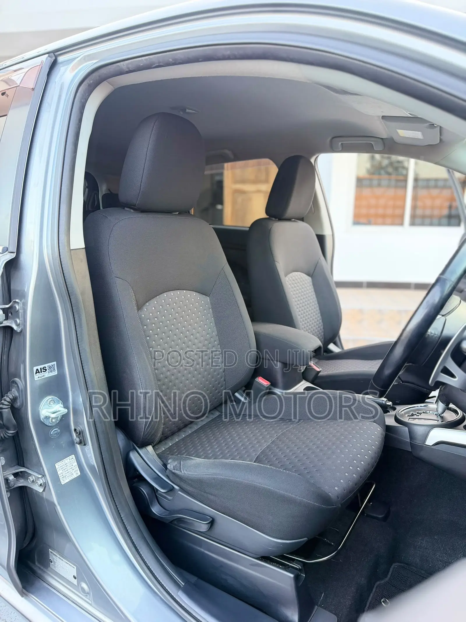 Mitsubishi RVR 2010 Silver