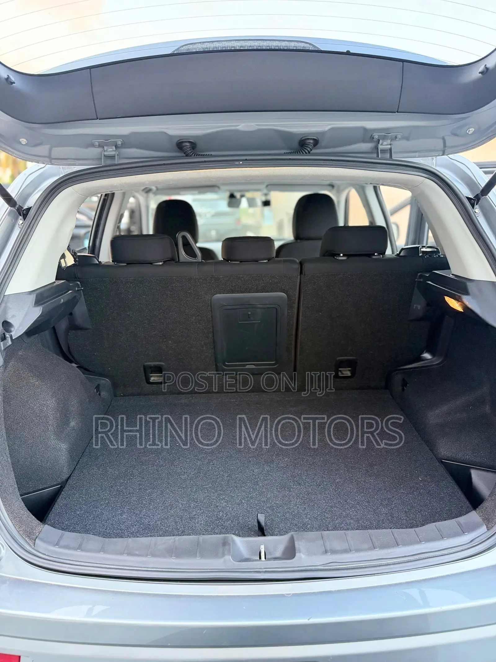 Mitsubishi RVR 2010 Silver