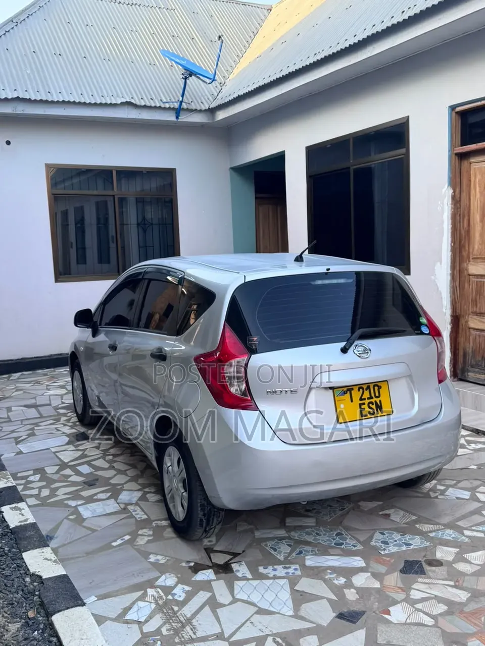 Nissan Note 2013 Silver