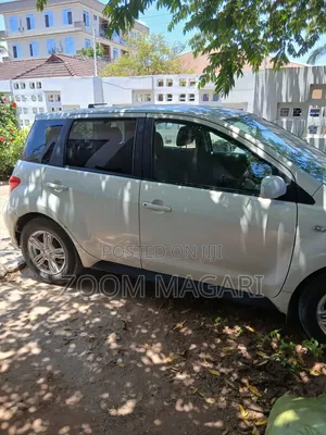 Toyota IST 2003 Pearl
