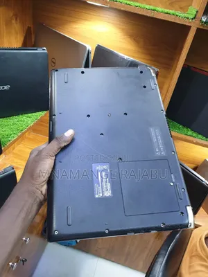 Laptop Dynabook Satellite Pro A40-J 4GB Intel Core i5 HDD 320GB