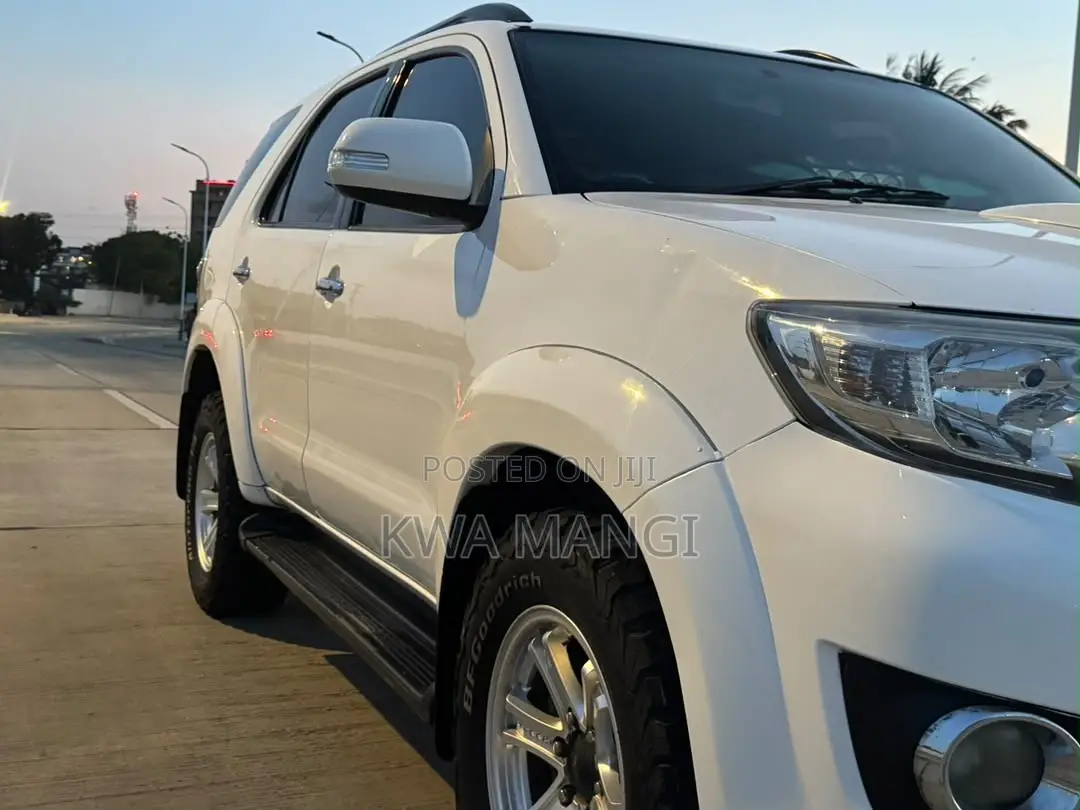 Toyota Fortuner 2015 White