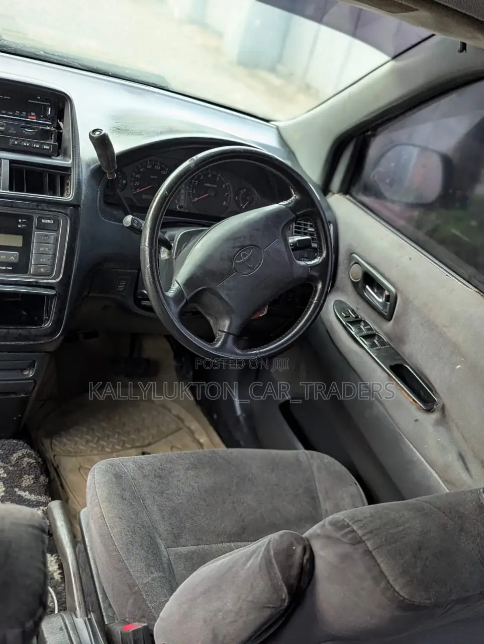 Toyota Gaia 2005 Black