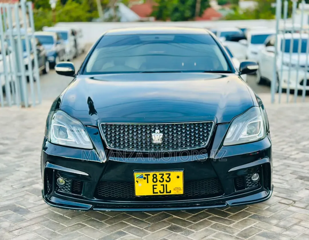 Toyota Crown 2006 Black