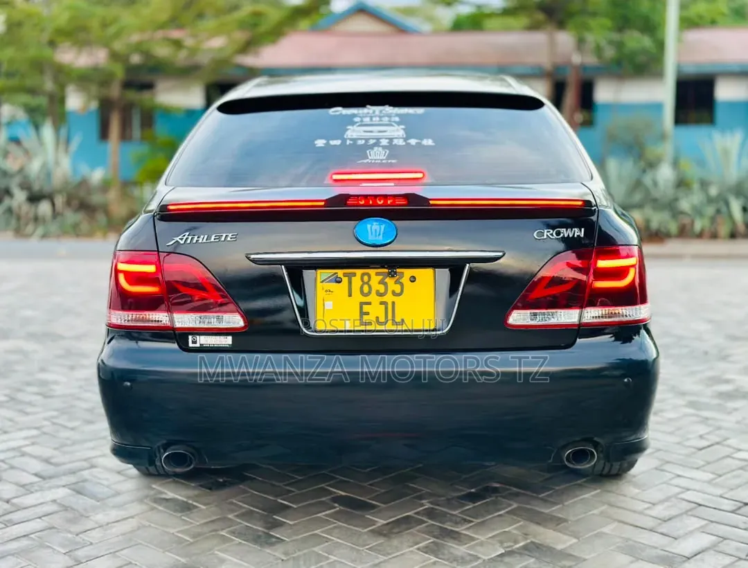 Toyota Crown 2006 Black