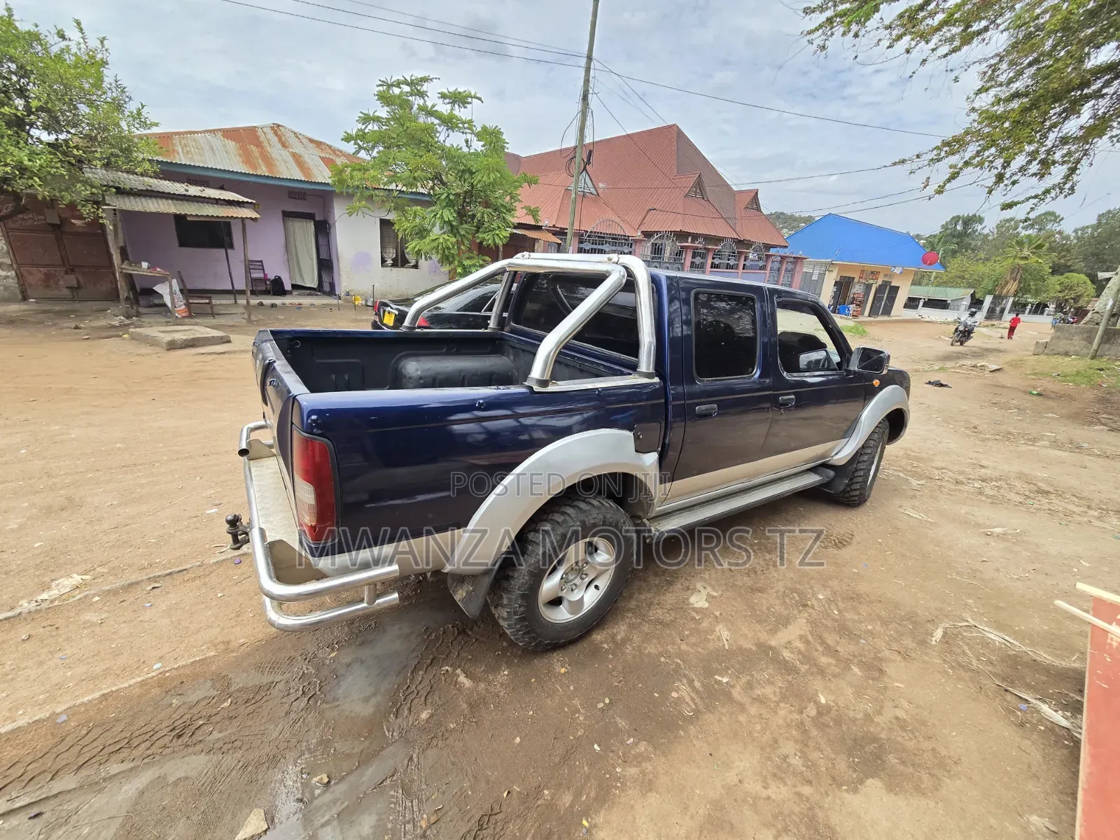 Nissan Hardbody 2005 Blue