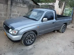 Toyota Hilux 1999 Beige