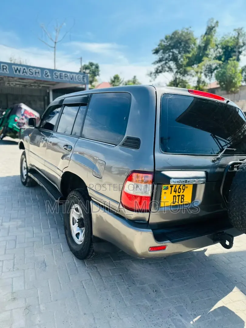 Toyota Land Cruiser 3.0 D Automatic 2003 Gray