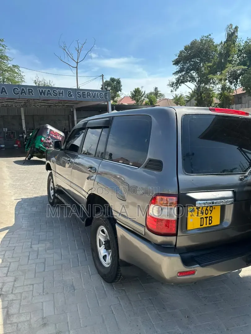 Toyota Land Cruiser 3.0 D Automatic 2003 Gray