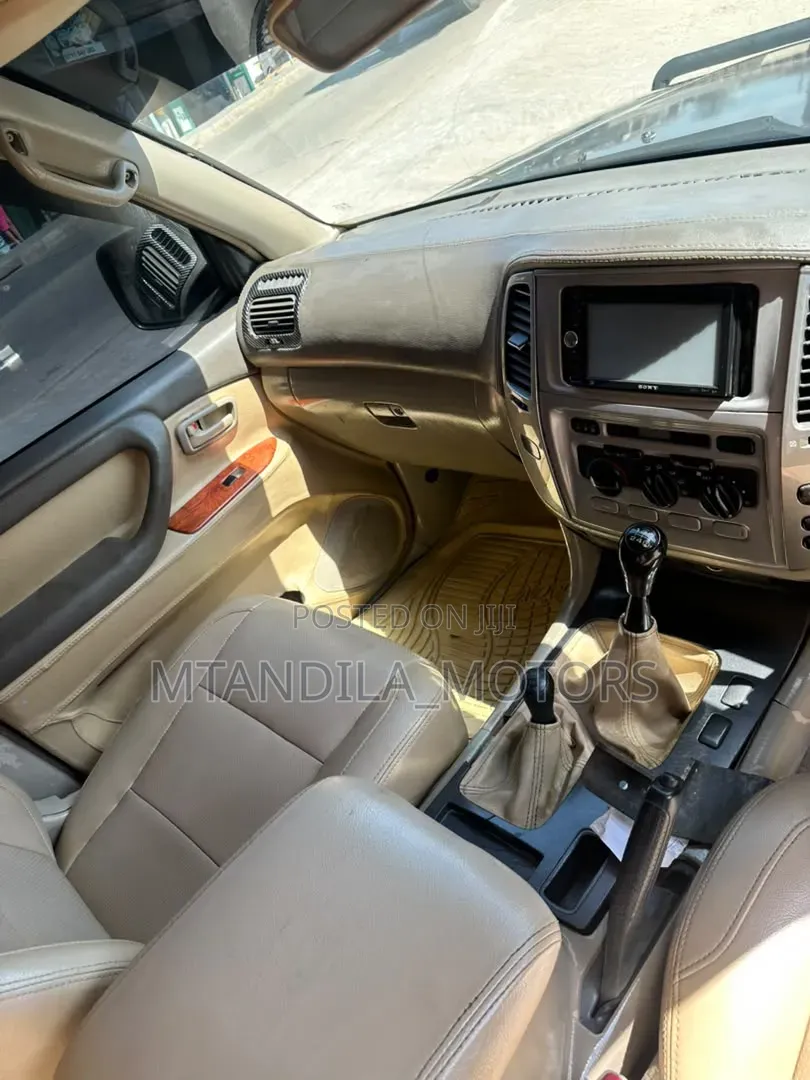 Toyota Land Cruiser 3.0 D Automatic 2003 Gray
