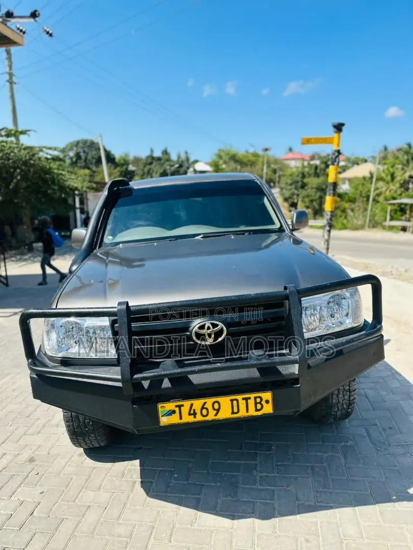 Toyota Land Cruiser 3.0 D Automatic 2003 Gray