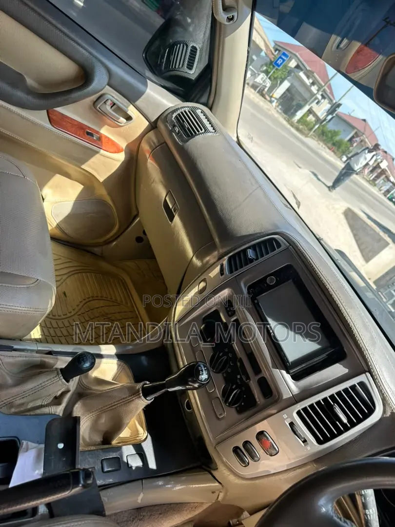Toyota Land Cruiser 3.0 D Automatic 2003 Gray