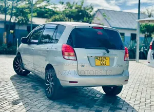 Toyota Corolla Spacio 2003 Silver