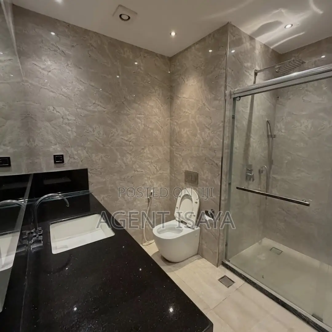 Furnished 2bdrm Apartment in Oyster Bay for rent