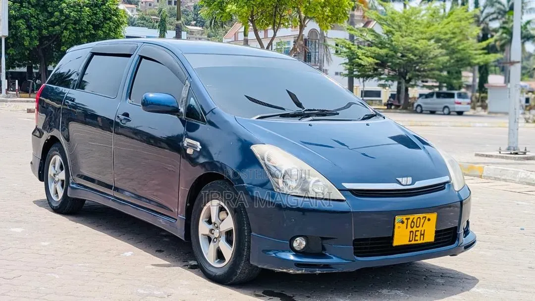 Toyota Wish 2006 Blue