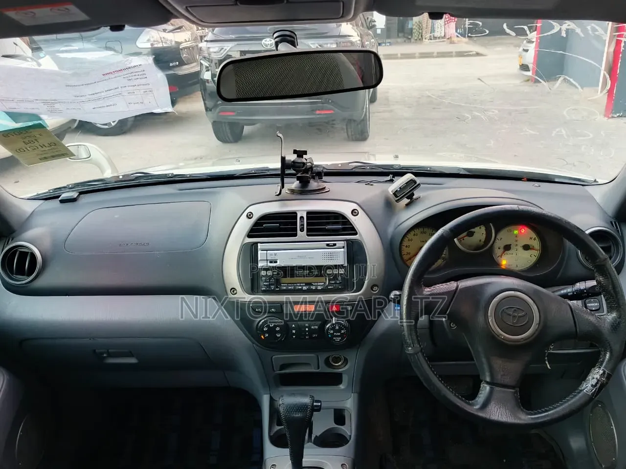 Toyota RAV4 2002 Gold