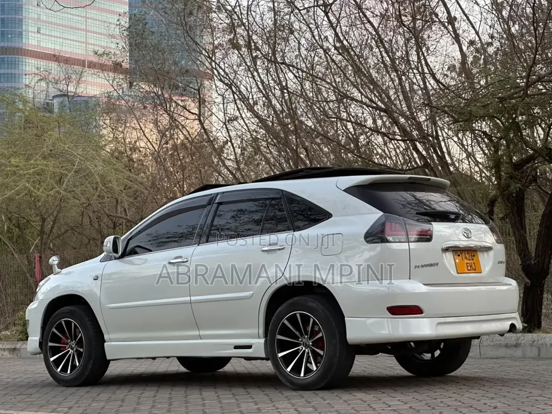 Toyota Harrier 2.4 2006 White