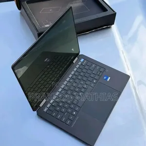 Laptop HP OmniBook Ultra Flip 14" 32GB Intel Core Ultra 9 SSD 1T