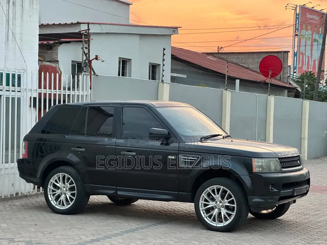 Land Rover Range Rover Sport 2011 Black