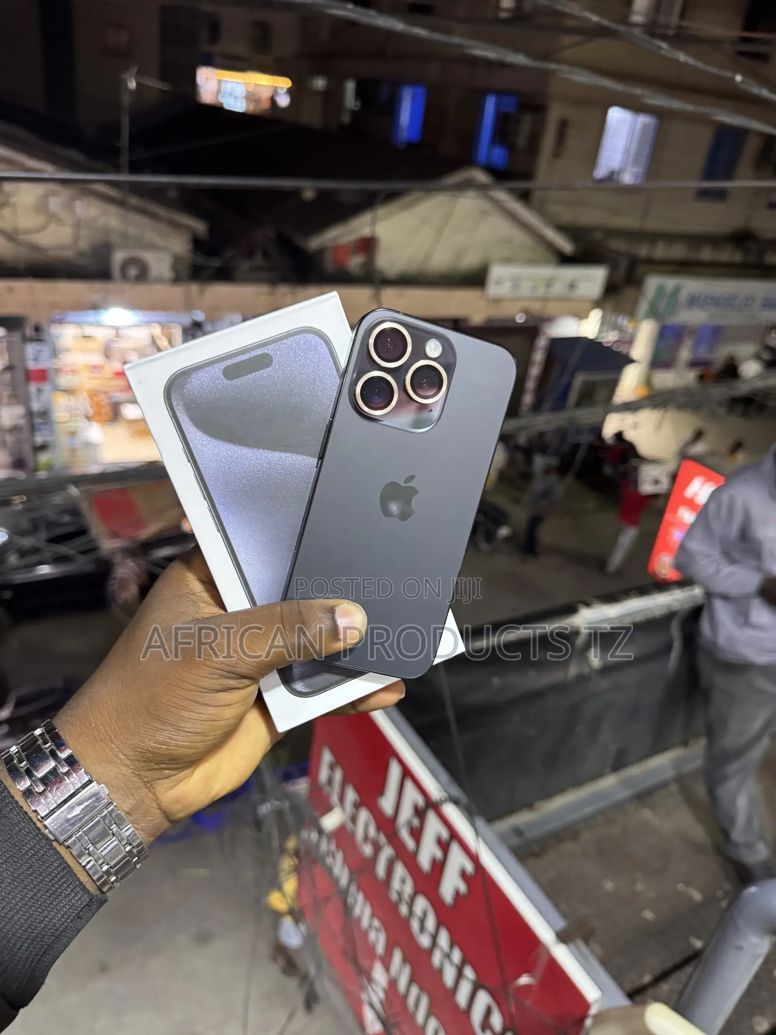 New Apple iPhone 15 Pro 256 GB Black