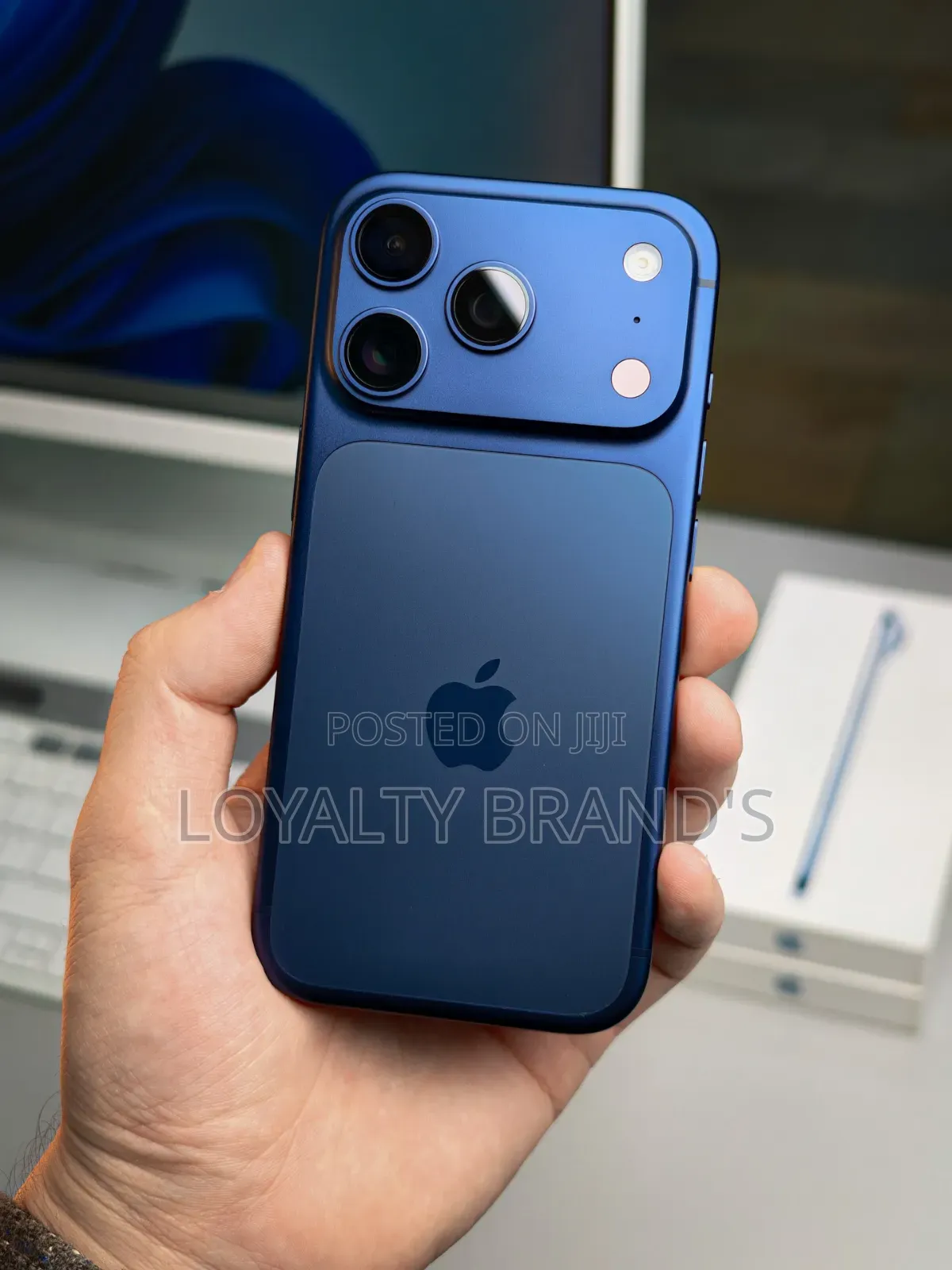 New Apple iPhone 17 Pro 256 GB Blue
