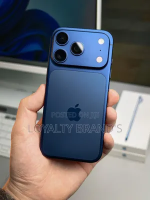 New Apple iPhone 17 Pro 256 GB Blue