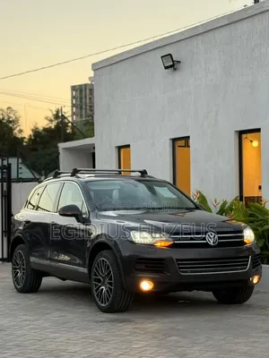 Volkswagen Touareg 2012 Black
