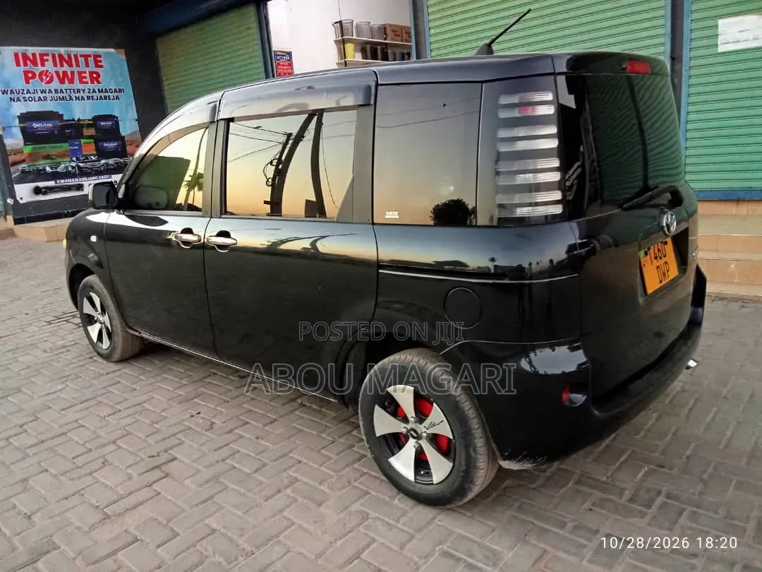 Toyota Sienta 1.5 AWD 2004 Black