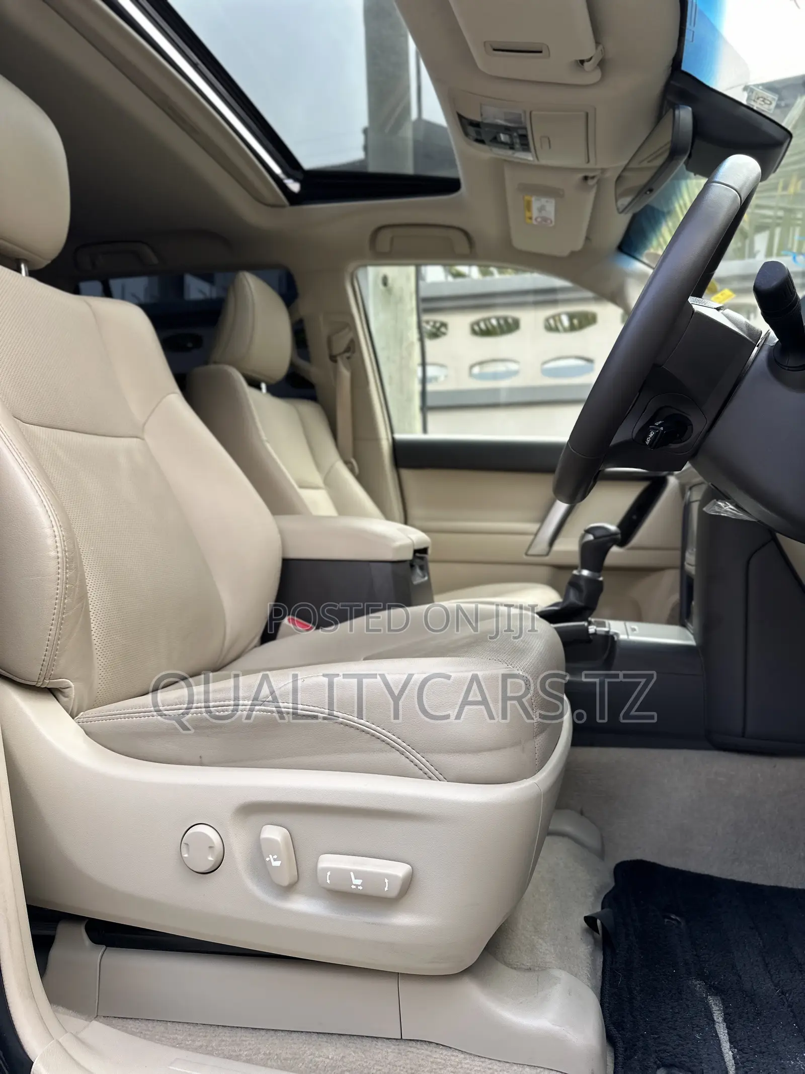 Toyota Land Cruiser Prado 2023 Black