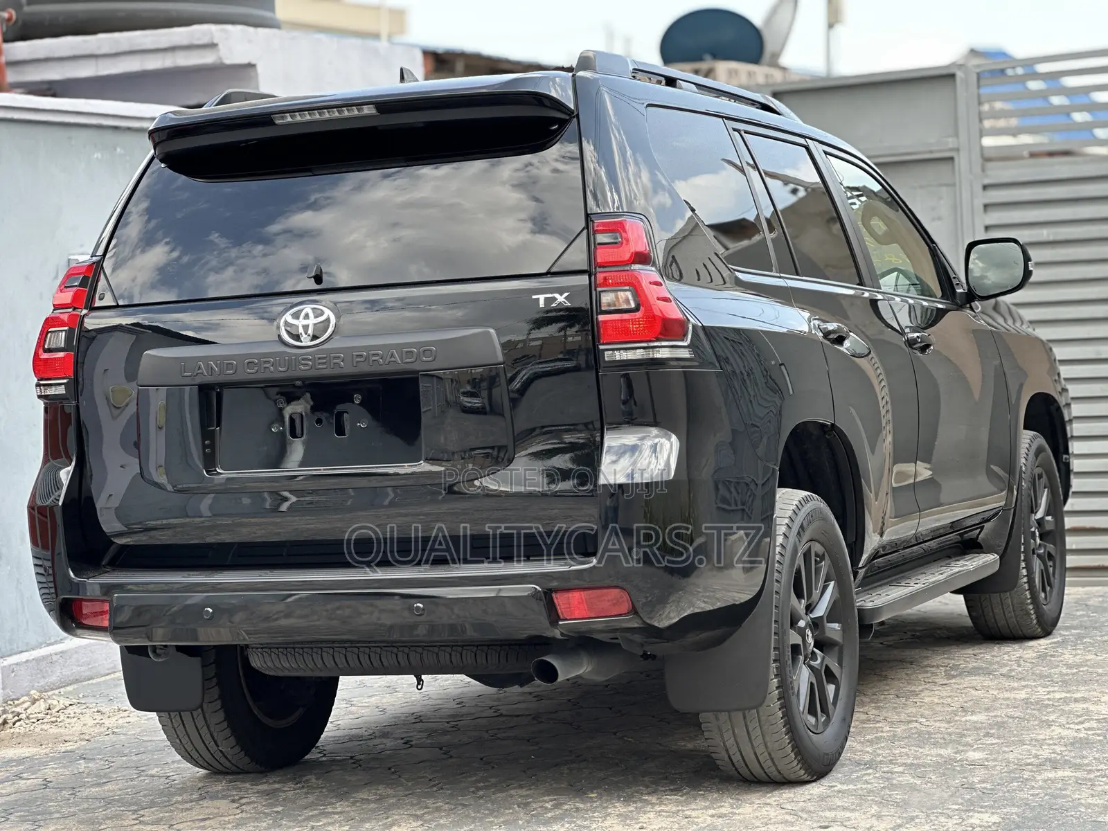 Toyota Land Cruiser Prado 2023 Black
