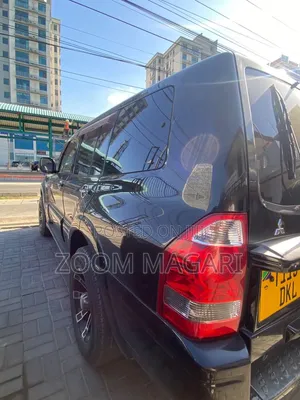 Mitsubishi Pajero 2005 Black