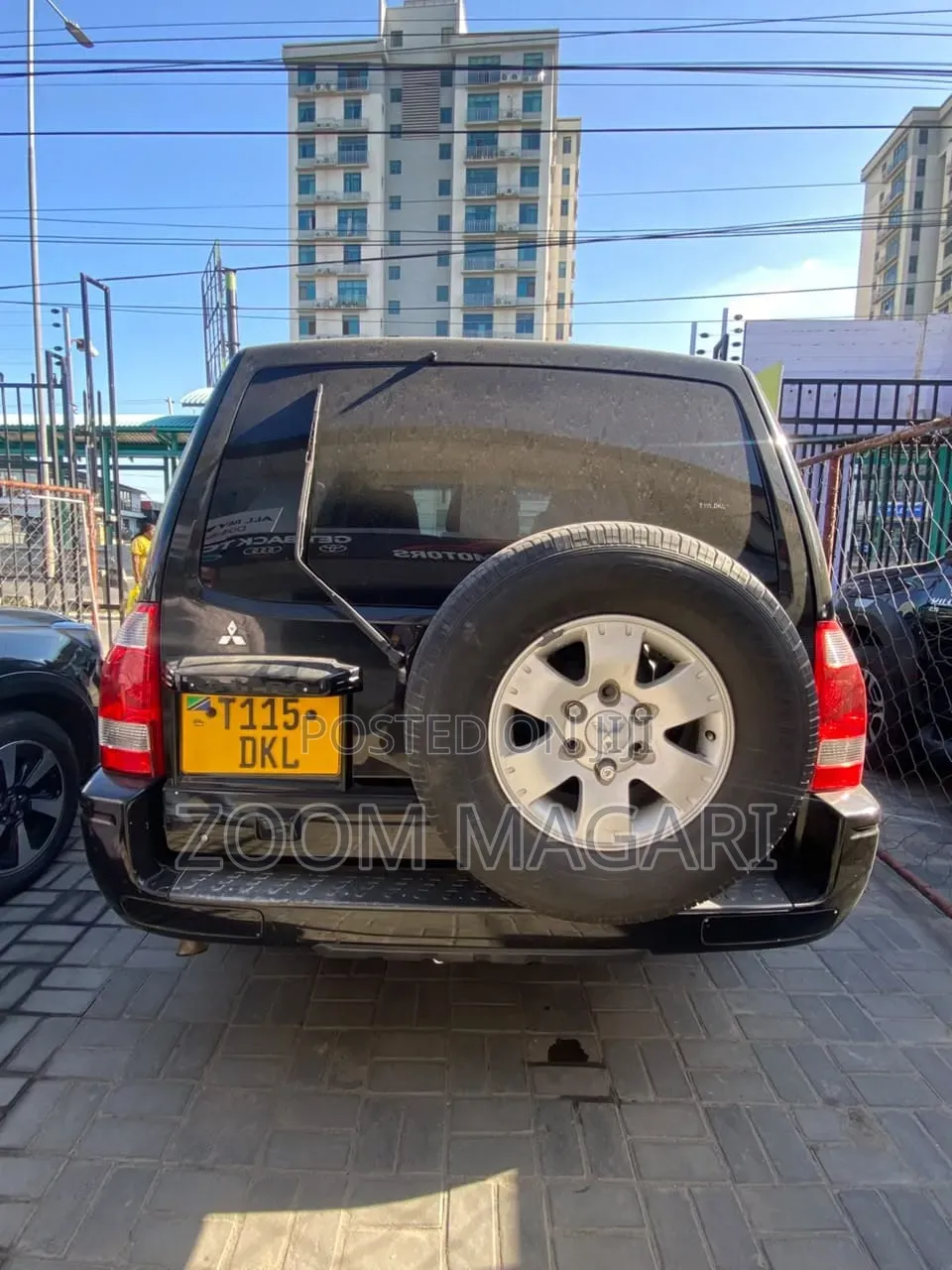 Mitsubishi Pajero 2005 Black