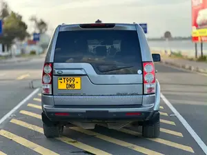 Land Rover Discovery 2013 Gray