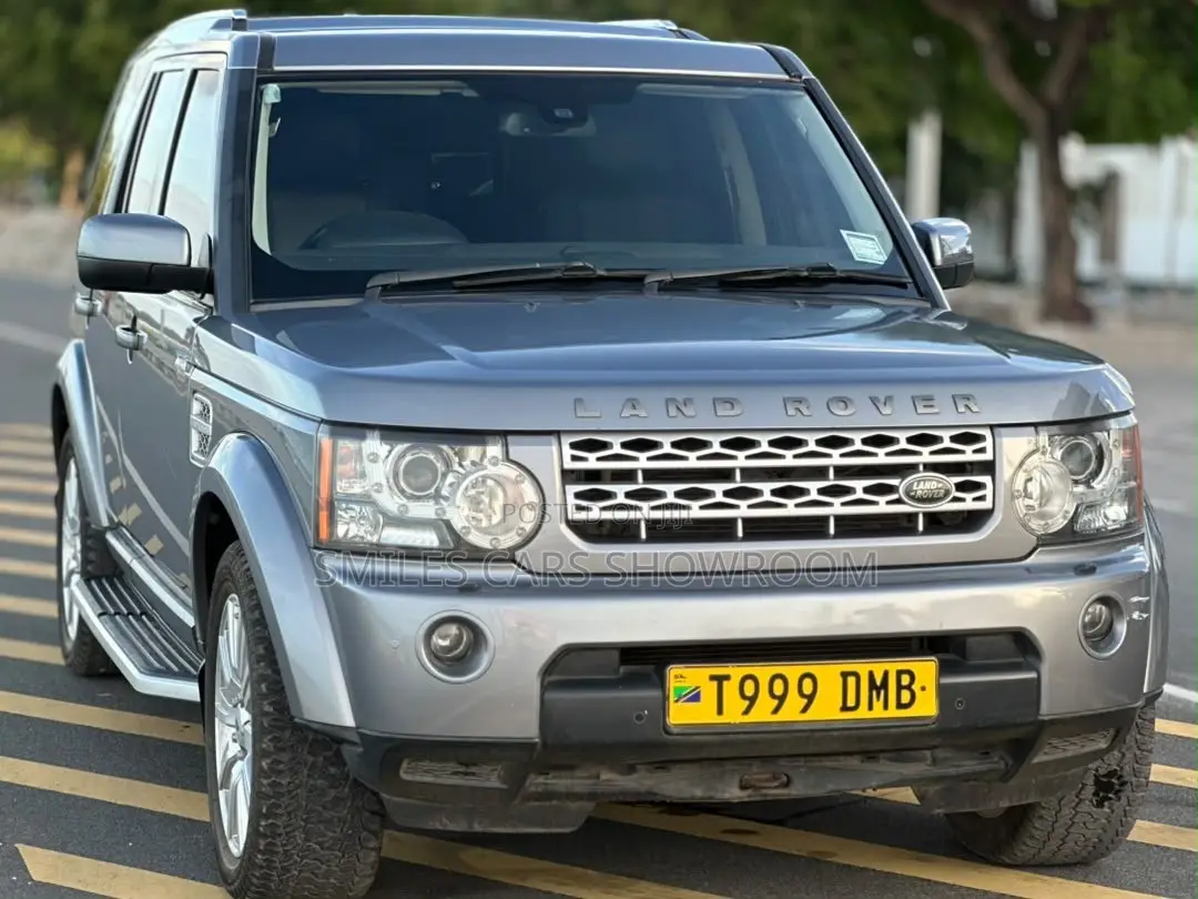 Land Rover Discovery 2013 Gray