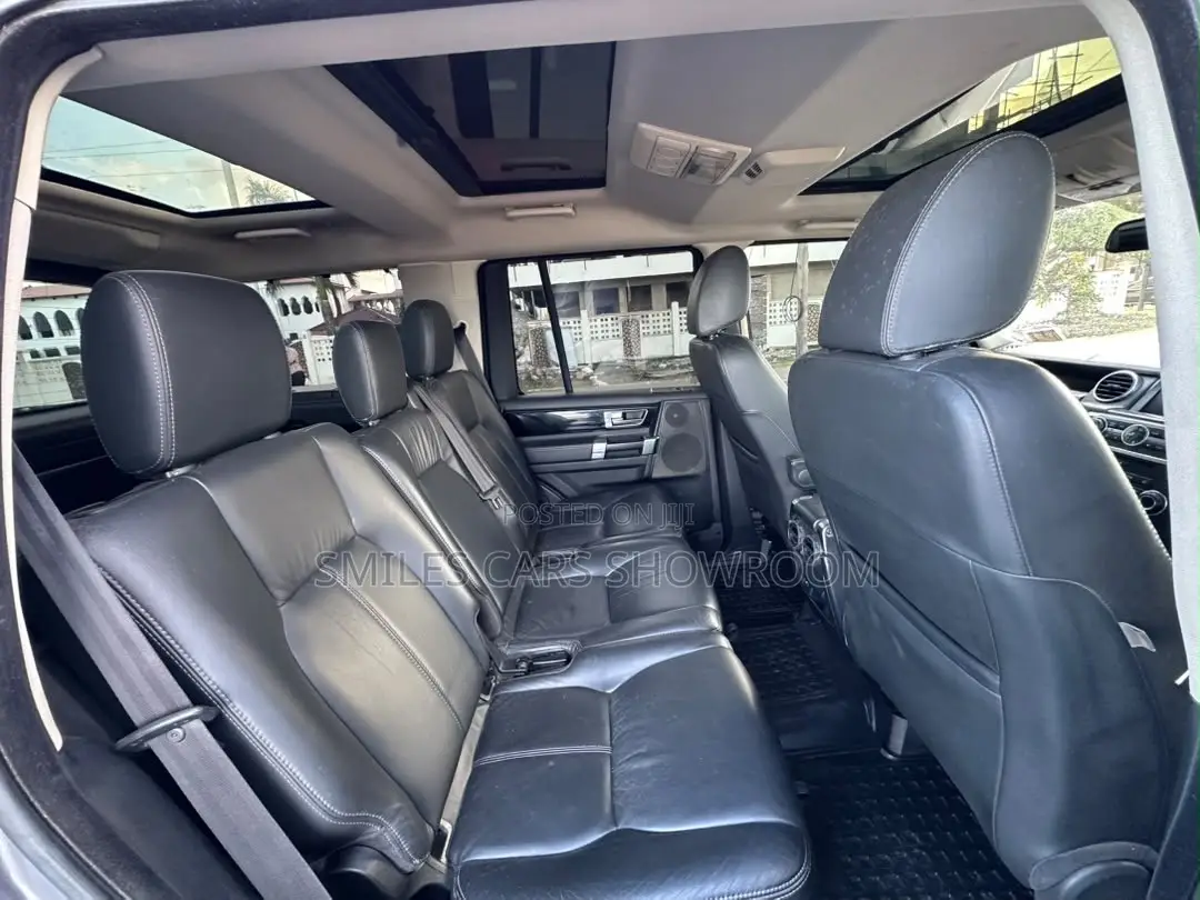 Land Rover Discovery 2013 Gray