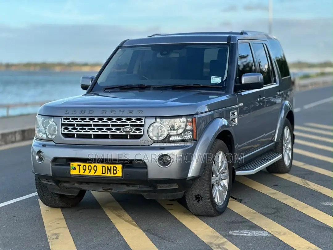 Land Rover Discovery 2013 Gray