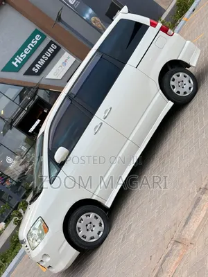 Toyota Noah 2006 White