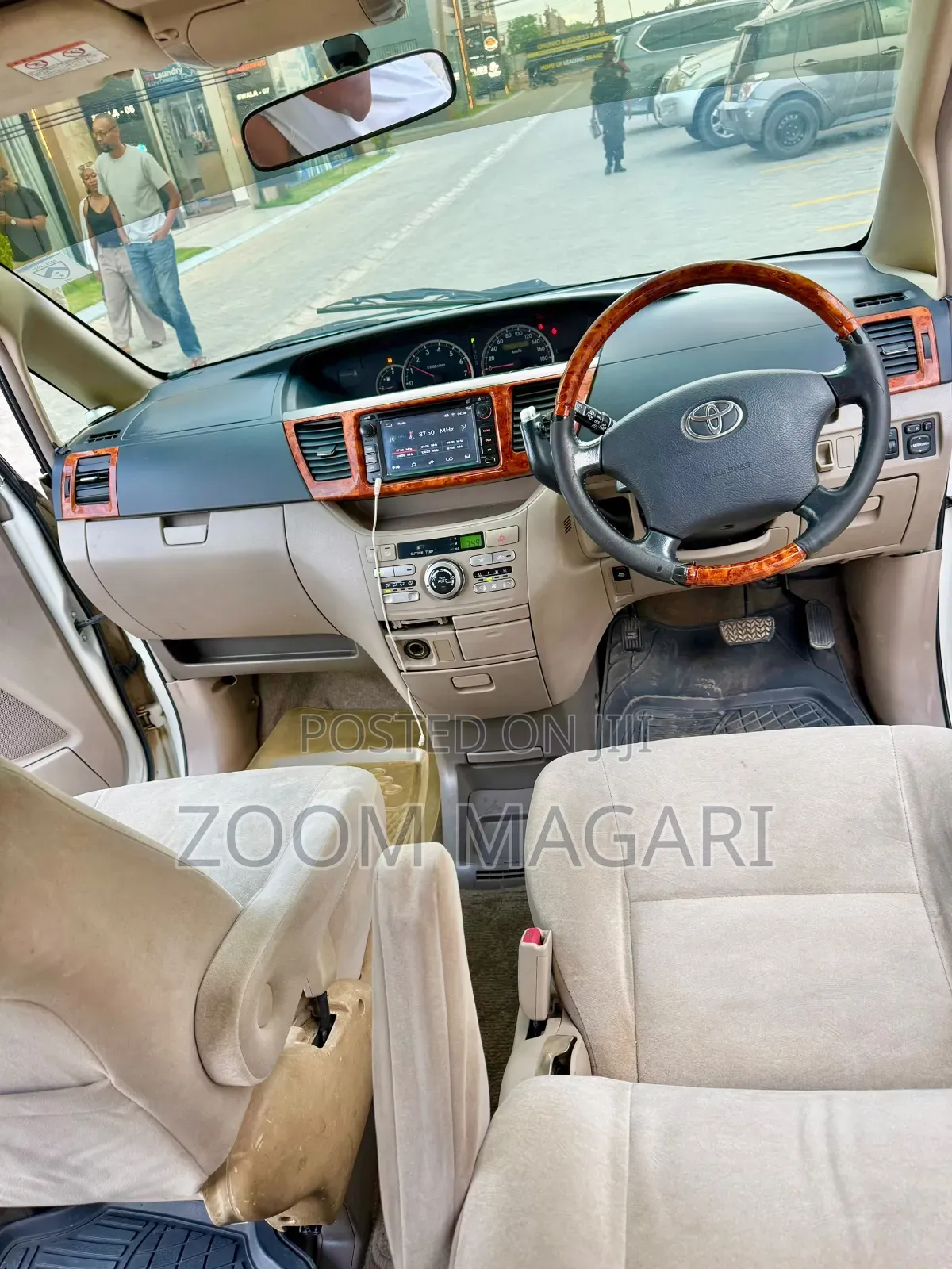 Toyota Noah 2006 White