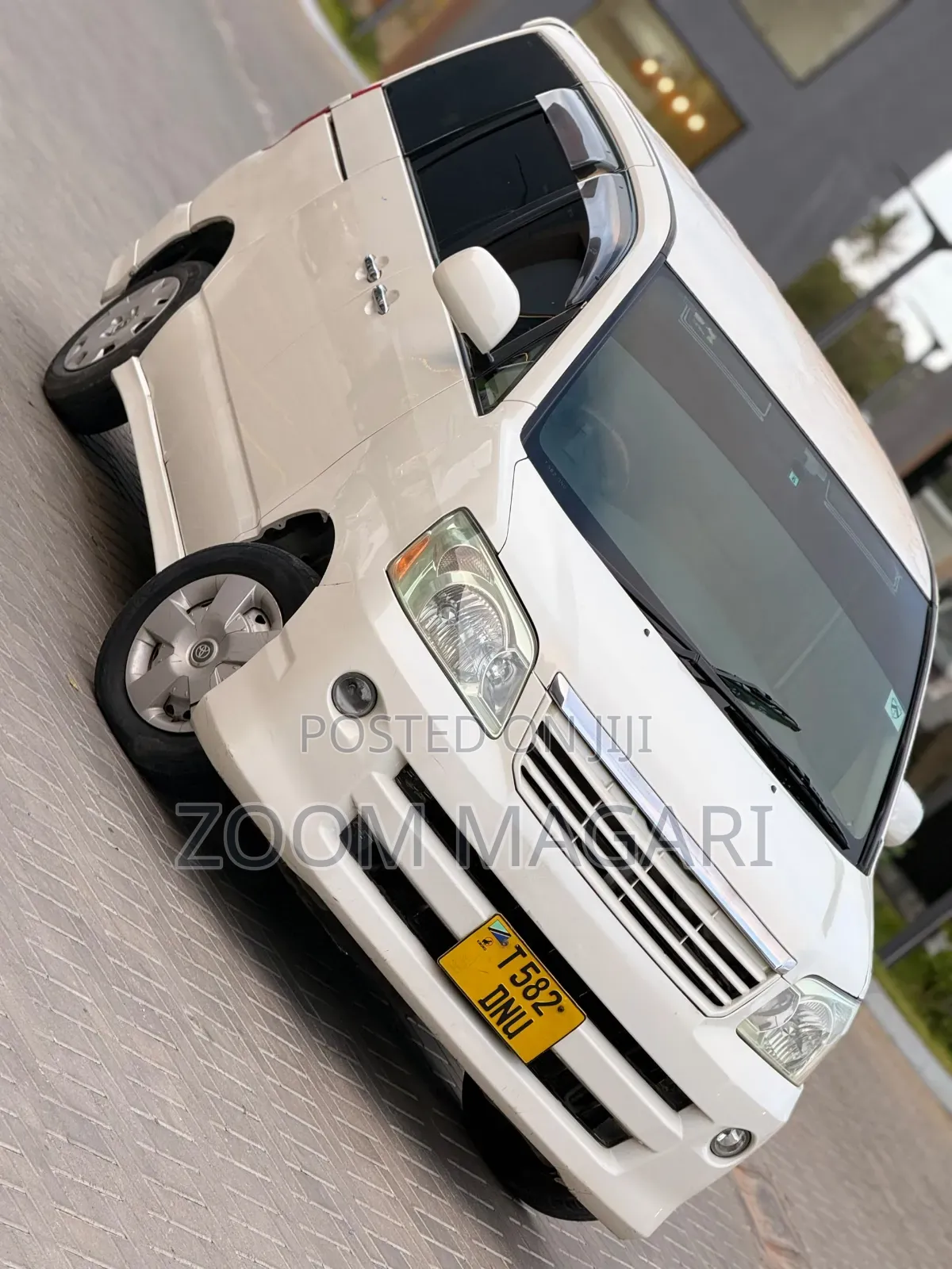 Toyota Noah 2006 White