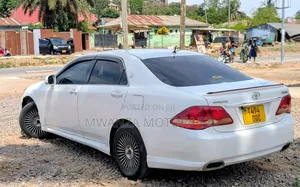 Toyota Crown 2008 Off white