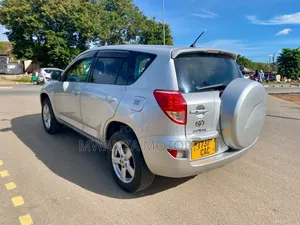 Toyota RAV4 2008 Silver