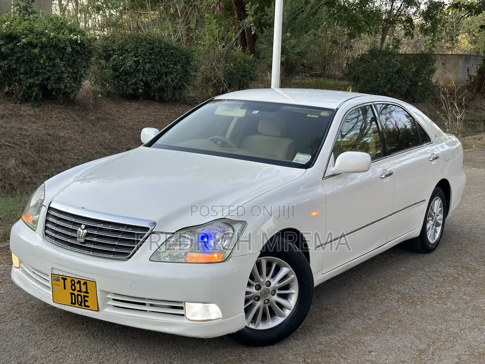 Toyota Crown 2004 White