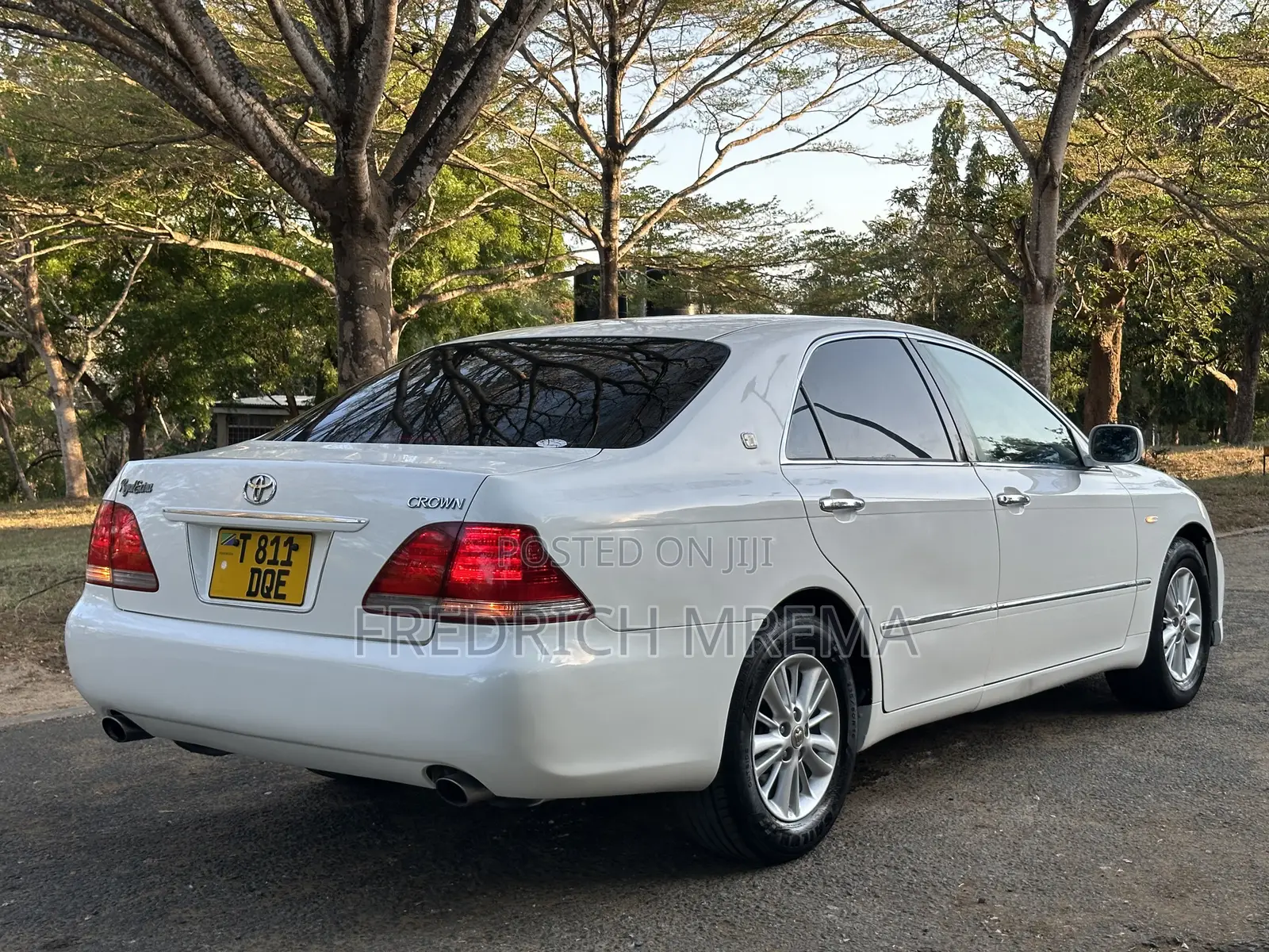 Toyota Crown 2004 White