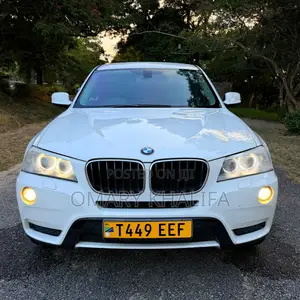 BMW X3 xDrive28i 4dr SUV AWD (2.0L 4cyl Turbo 8A) 2014 White